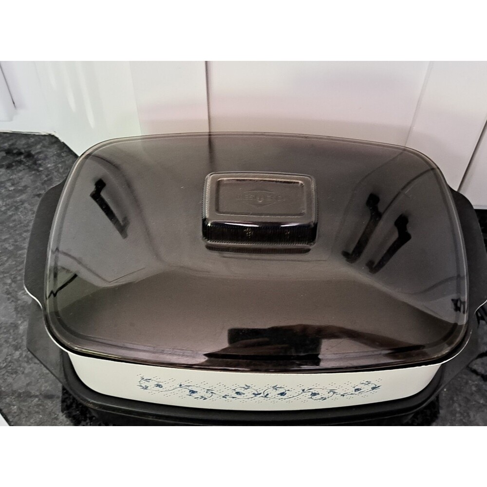 Vintage West Bend 4 Quart Slow Cooker Non-Stick w/ Mini Griddle Plastic Lid - Picture 3 of 8